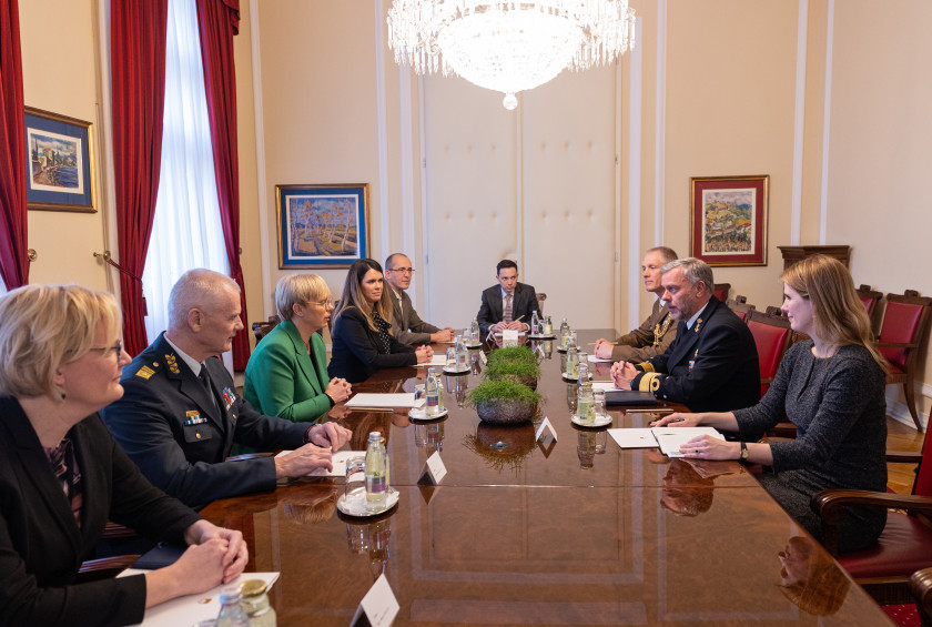 Sprejem predsednika vojaškega odbora zveze Nato admirala Roba Bauerja