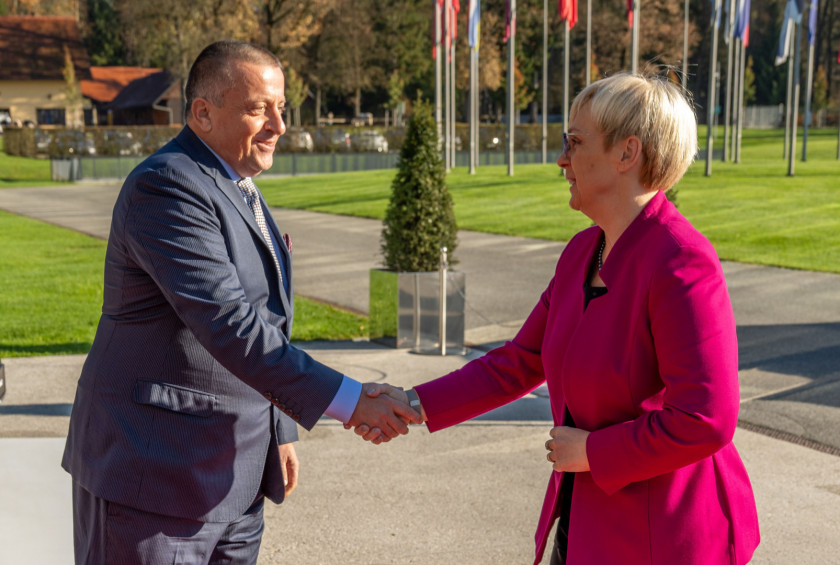 20251106 01485016(1)