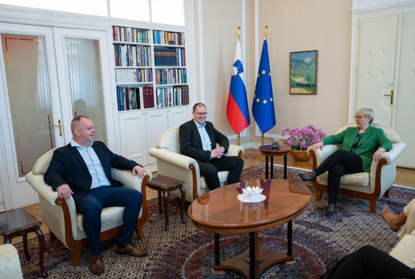 Pogovor je bil namenjen razpravi o stanju na področju preprečevanja korupcije, krepitvi integritete ter vlogi neodvisnih institucij in civilne družbe pri zagotavljanju transparentnosti in vladavine prava.