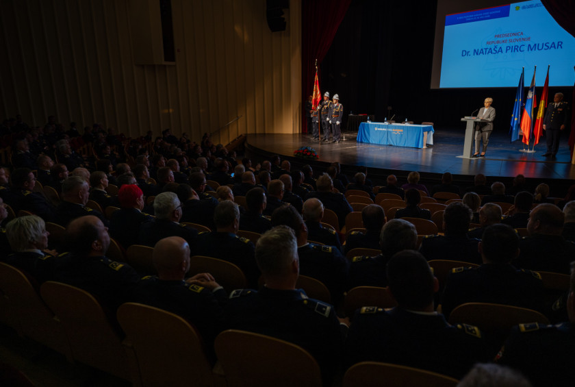 Letošnji plenum Gasilske zveze Slovenije je potekal v dvorani Delavskega doma v Trbovljah.
