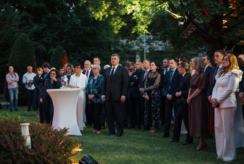 Slovesnost je potekala v rezidenci črnogrskega predsednika na Cetinju.