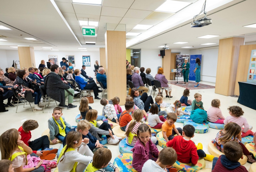 Knjizna zbirka Cebelica praznuje 70 let