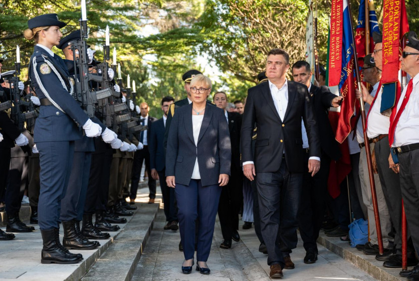 Predsednica republike Natasa Pirc Musar in hrvaski predsednik Zoran Milanovic sta se skupaj udelezila slovesnosti