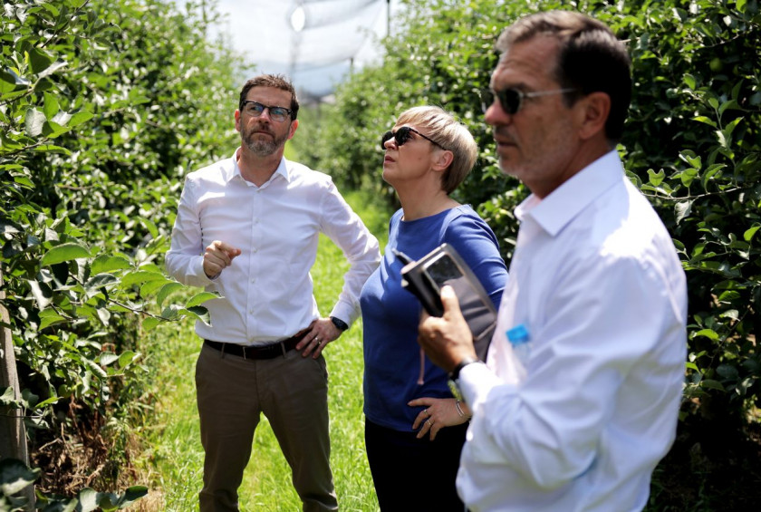Predsednica si je ogledala tudi sadovnjake