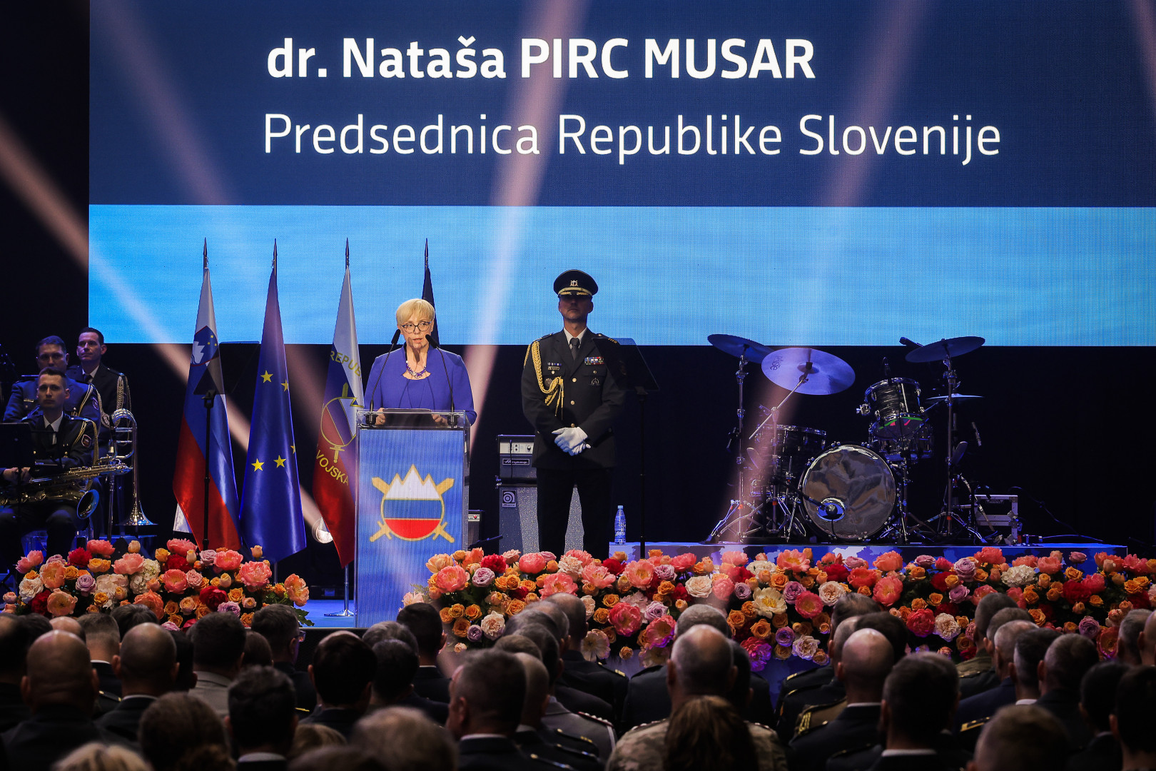 Govor predsednice republike na slovesnosti ob dnevu Slovenske vojske v dvorani Bonifika.