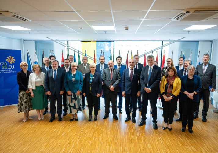 Predsednica se redno udeležuje srečanj z veleposlaniki držav članic EU v Sloveniji.  