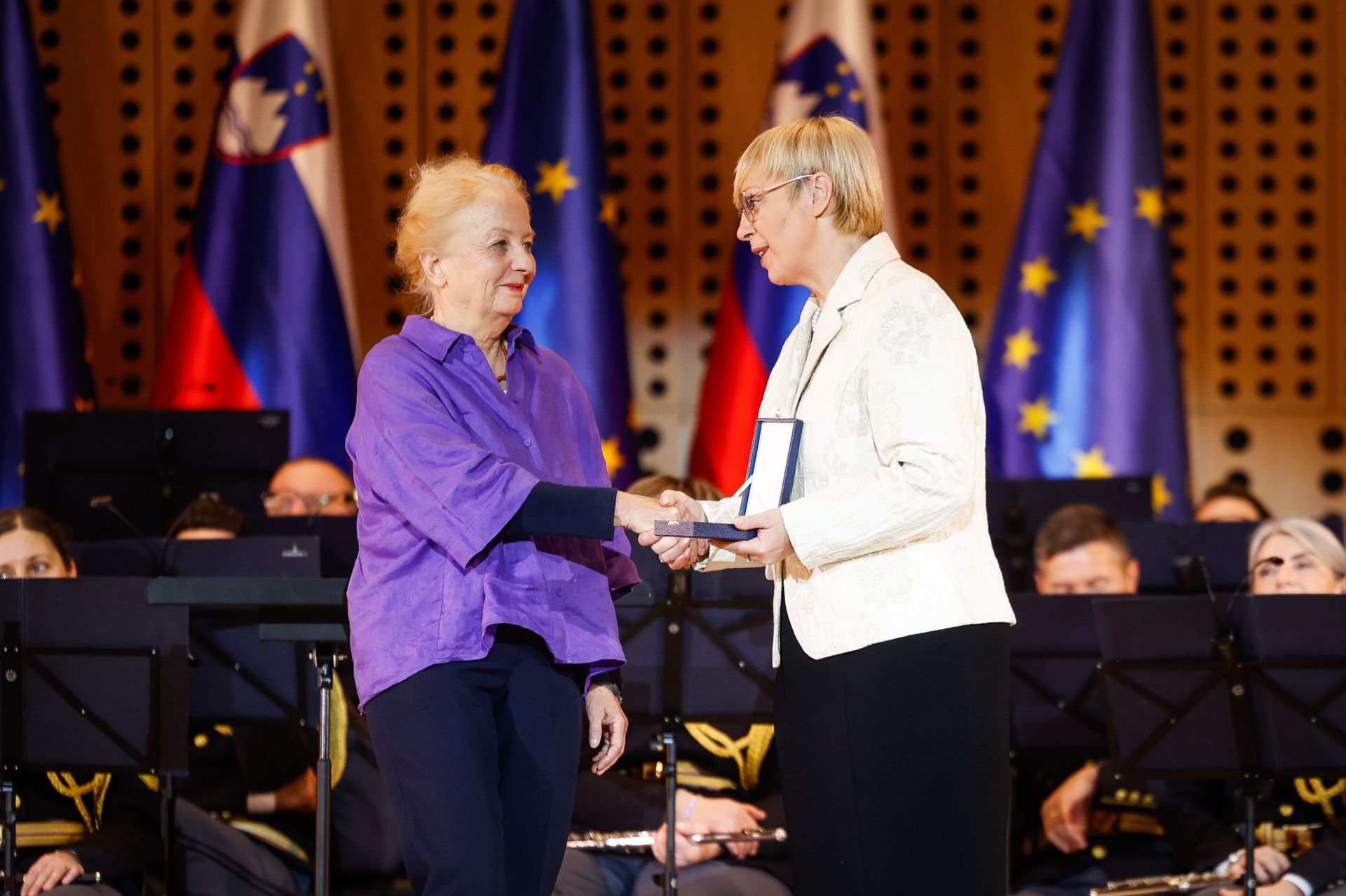 MarjeticaPotrc PodelitevOdlikovanj szj