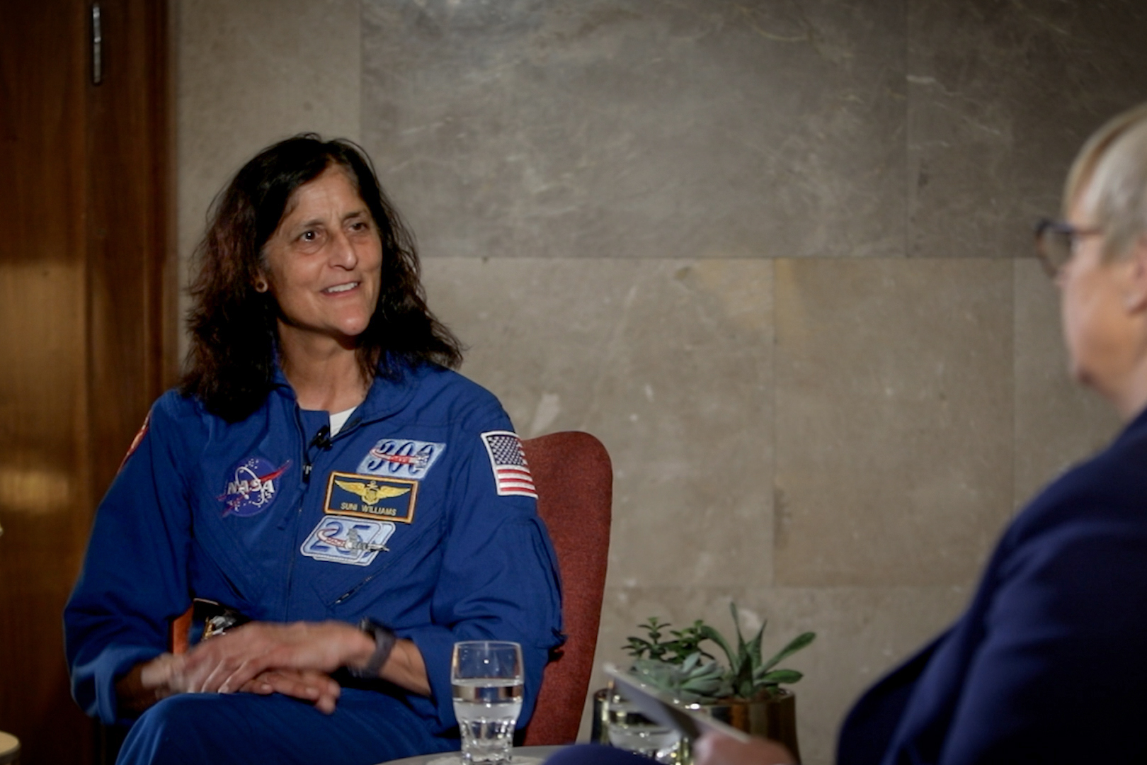 Prva gostja 3. sezone podkasta Moč besede je Sunita Williams.  