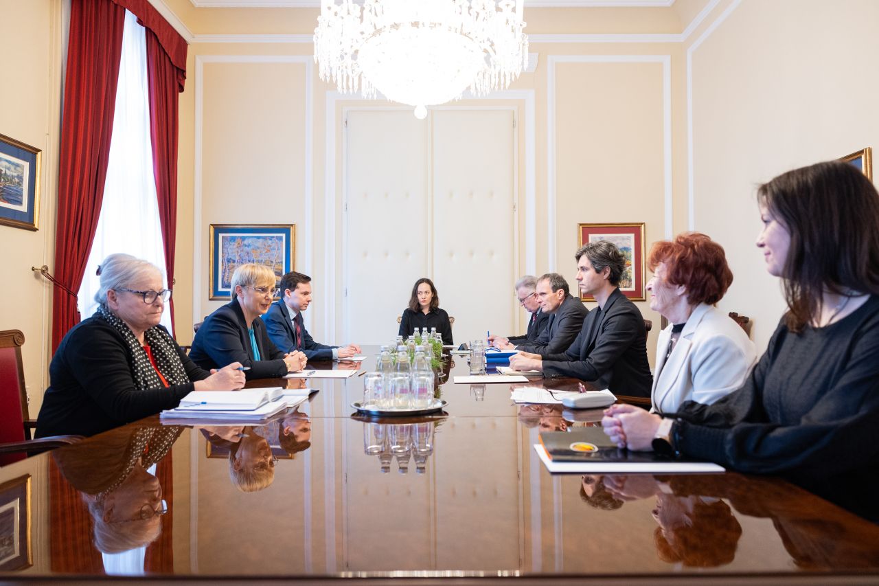 Pogovor o aktualnih izzivih starejsih