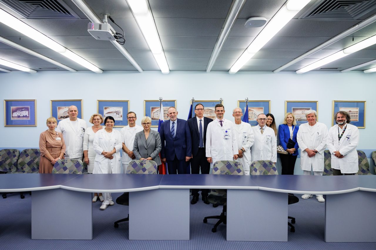 Predsednica se je sestala z vodstvom UKC in direktorji klinik