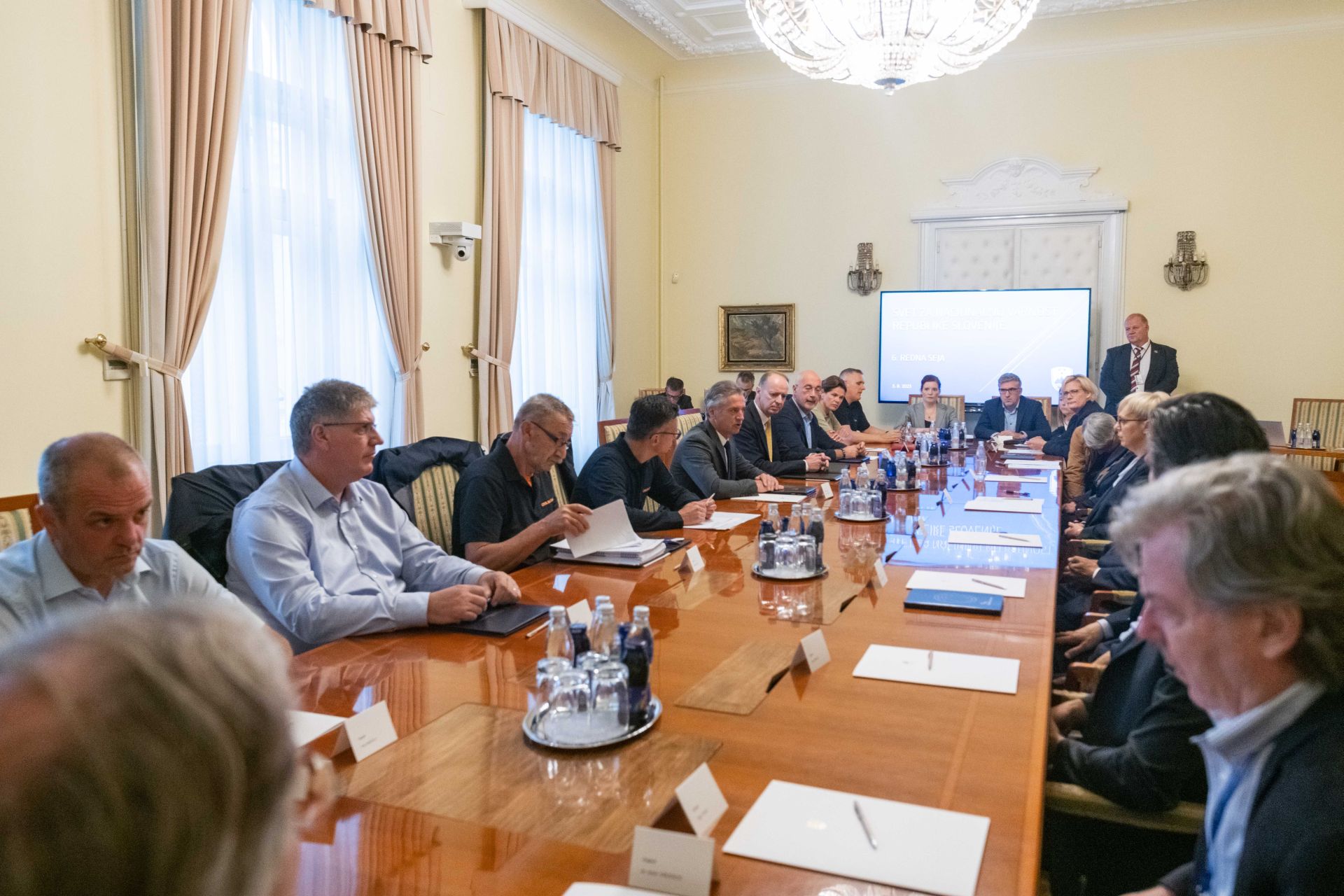 Seja sveta za nacionalno varnost o poplavah