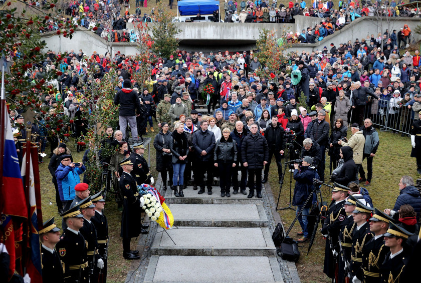 Predsednica republike bo v nedeljo položila venec k spomeniku padlim v dražgoški bitki in se udeležila osrednje slovesnosti ob 81-letnici dražgoške bitke
