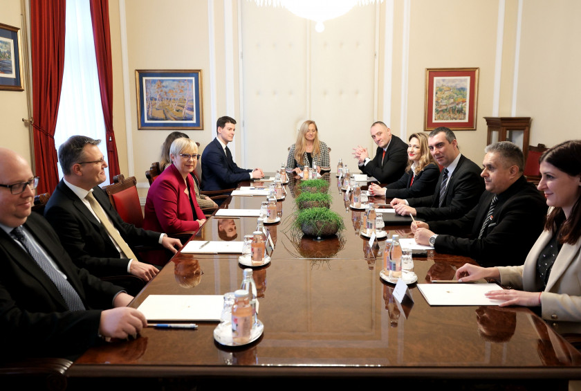Predsednica republike je sprejela predsednika Narodne skupščine Republike Srbije dr. Vladimirja Orlića.