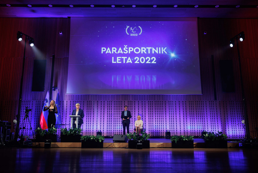Predsednica Republike Slovenije Nataša Pirc Musar se je na Brdu pri Kranju udeležila prireditve Parašportnik leta 2022. 