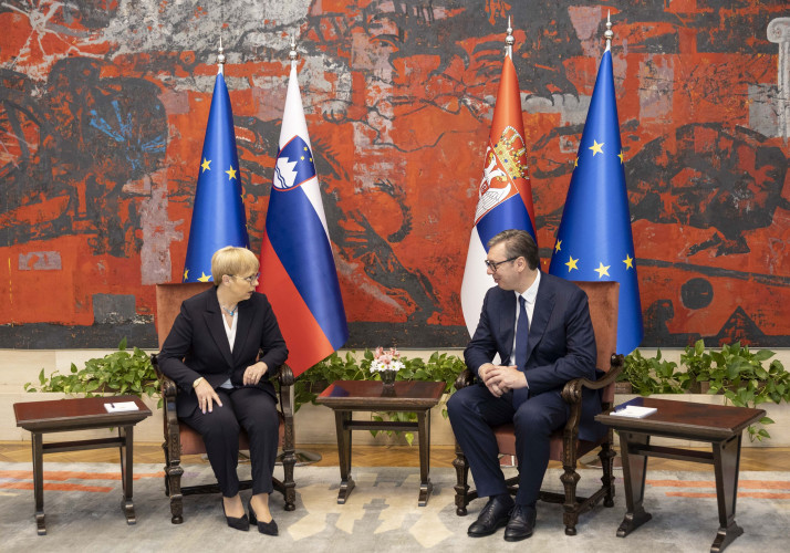 Pogovor slovenske predsednice in srbskega predsednika Vučića.