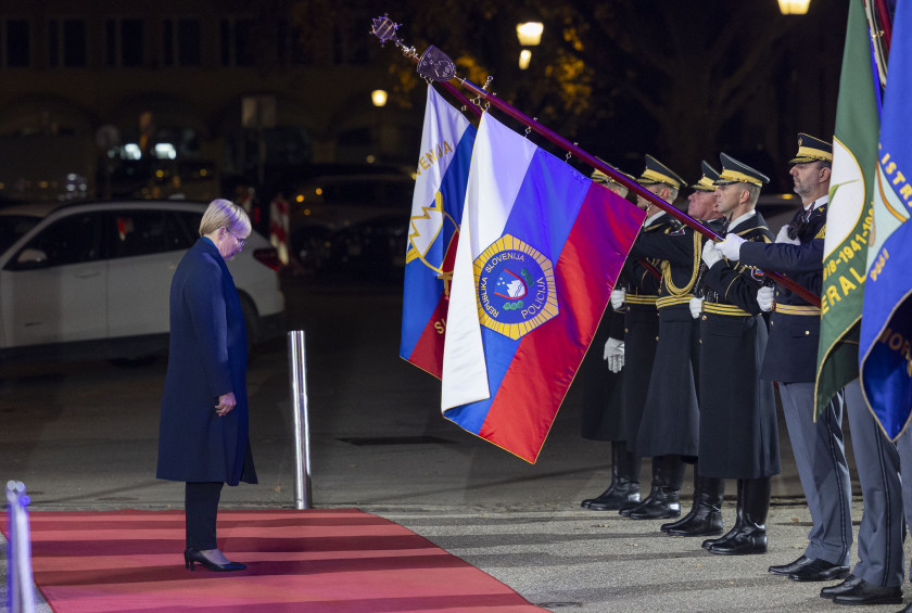 Predsednica republike se je udeležila državne proslave na predvečer dneva Rudolfa Maistra v Mariboru.