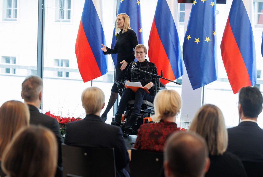 Slovesnost v počastitev mednarodnega dneva invalidov.