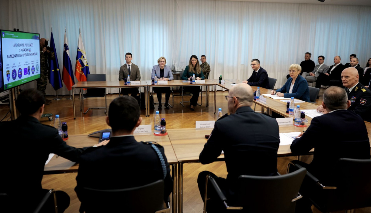 Predsednica Republike Slovenije in vrhovna poveljnica obrambnih sil je na redni vsakoletni videokonferenci nagovorila pripadnice in pripadnike Slovenske vojske, ki delujejo v mednarodnih operacijah in misijah v tujini.