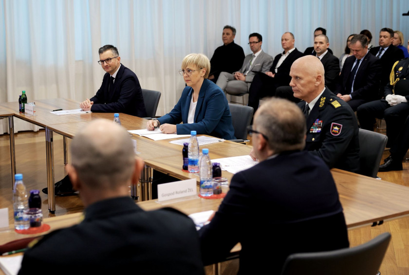 Predsednica Republike Slovenije in vrhovna poveljnica obrambnih sil je na redni vsakoletni videokonferenci nagovorila pripadnice in pripadnike Slovenske vojske, ki delujejo v mednarodnih operacijah in misijah v tujini.