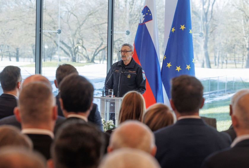 Predsednica republike se je udeležila sprejema, ki ga je priredil predsednik vlade za organizacije, ki so sodelovale pri odpravi posledic poplav.