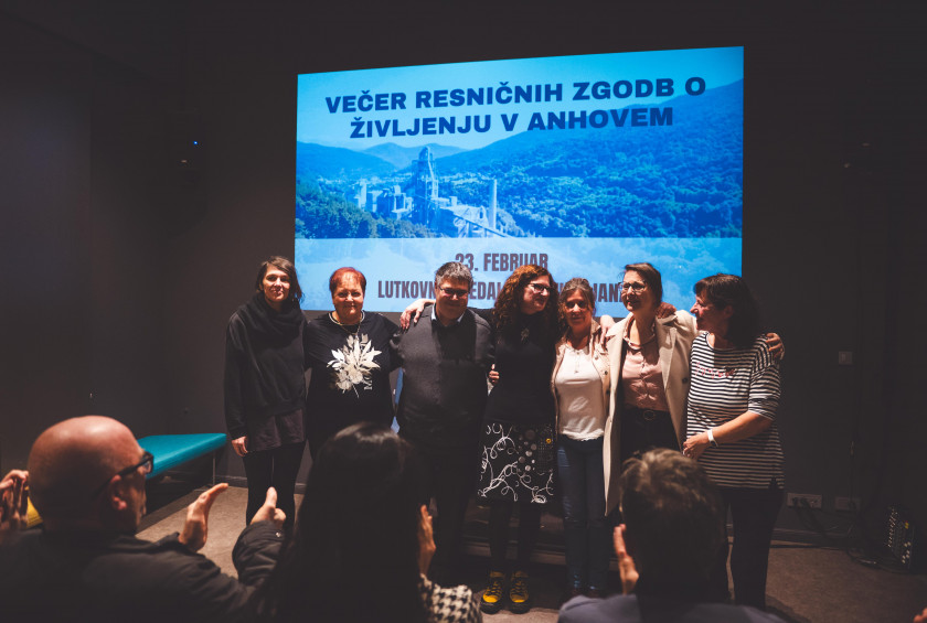Večer resničnih zgodb o življenju v Anhovem.