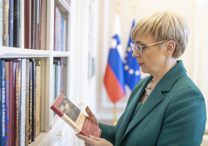 Mednarodni dan maternih jezikov.