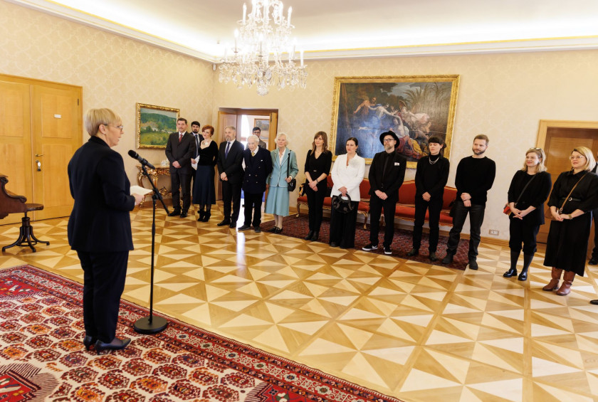 Predsednica republike je priredila kosilo v čast letošnjima Prešernovima nagrajencema in nagrajencem Prešernovega sklada.