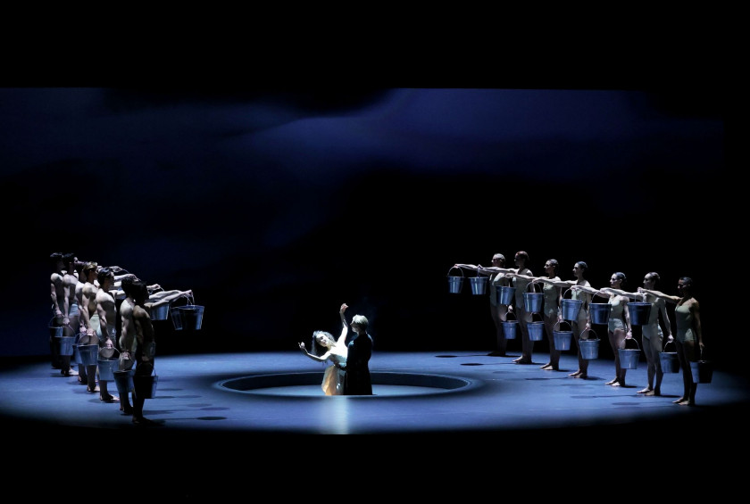 Državna proslava ob slovenskem kulturnem prazniku s podelitvijo Prešernovih nagrad in nagrad Prešernovega sklada.