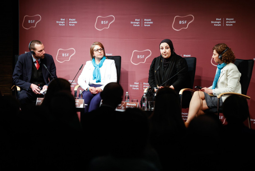 Okrogla miza »Ženske v prizadevanjih za mir na Bližnjem vzhodu«.