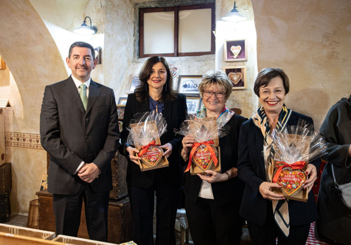 Spremljevalni program ob srečanju predsednikov sosednjih držav.