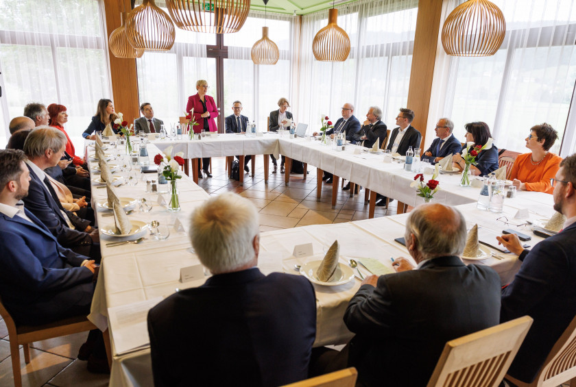 kosilo Slovenska narodna skupnost