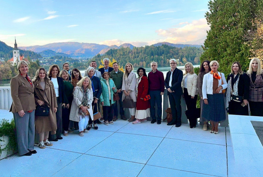 Skupinska slika ViIa Bled1 2