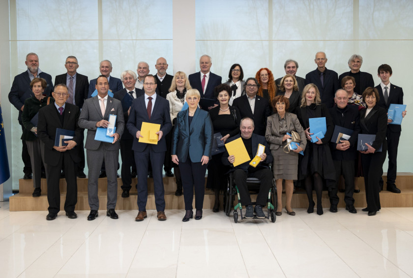 SKUPINSKA FOTOGRAFIJA ODLIKOVANCEV