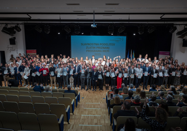 skupinska nagrajenci