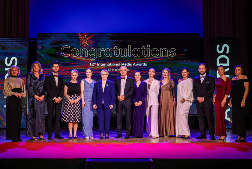 Prejemniki 12. mednarodnih nagrad Medis za izjemne raziskovalne dosežke v medicini in farmaciji.