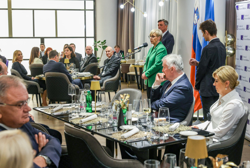 Predsednica se je v družbi nekdanjega predsednika Pahorja udeležila srečanja Prijateljev Zahodnega Balkana.