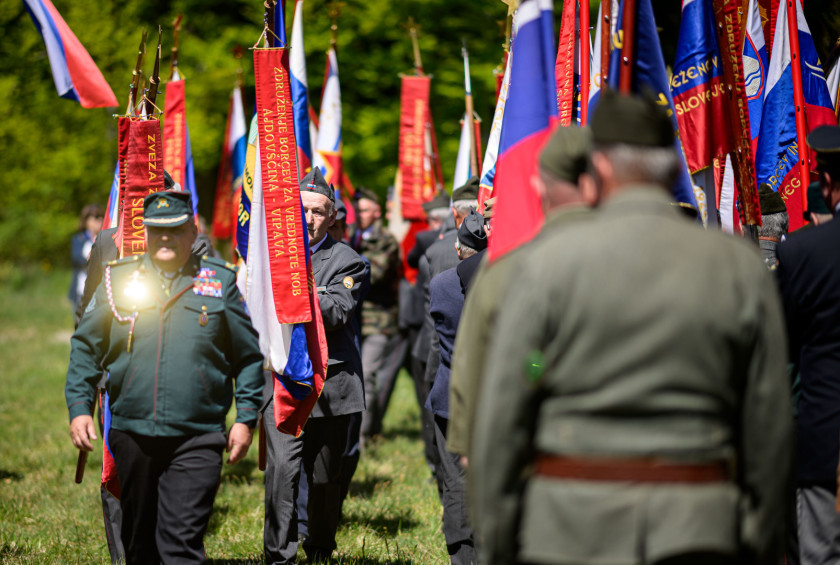 Mimohod praporščakov.