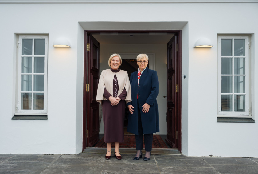 55207935127 f4c7122cdd k