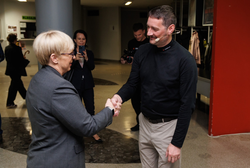 Dobrodošlica predsednici republike od soustanovitelja in večinskega lastnika Dewesofta dr. Jureta Kneza. 