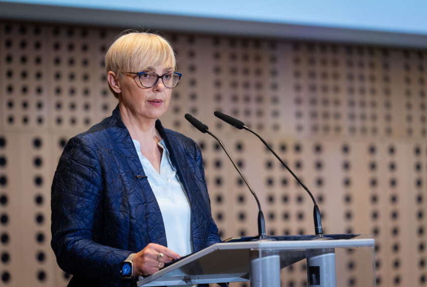 Predsednica republike med govorom