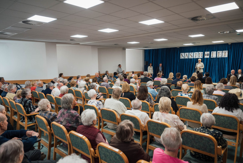 Slovesnost ob 60. letnici Doma upokojencev Center. 