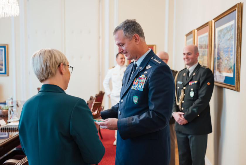 Sprejem vrhovnega poveljnika zavezniških sil za Evropo generala Alexusa G. Grynkewicha.