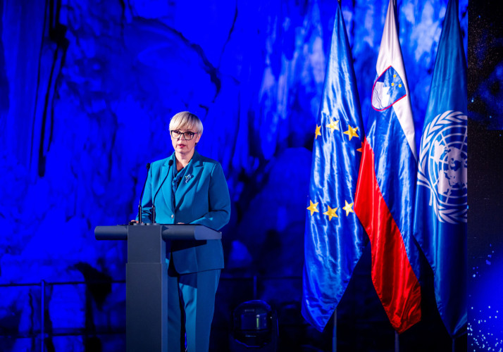 Predsednica republike med govorom na 1. obeležitvi UNESCO-vega mednarodnega dne jam in Krasa. 