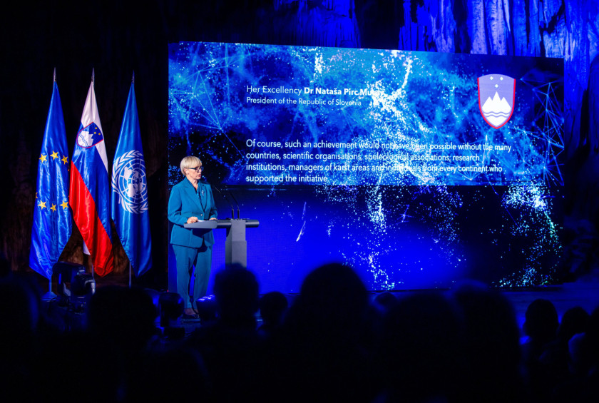 Predsednica republike med govorom na 1. obeležitvi UNESCO-vega mednarodnega dne jam in Krasa.