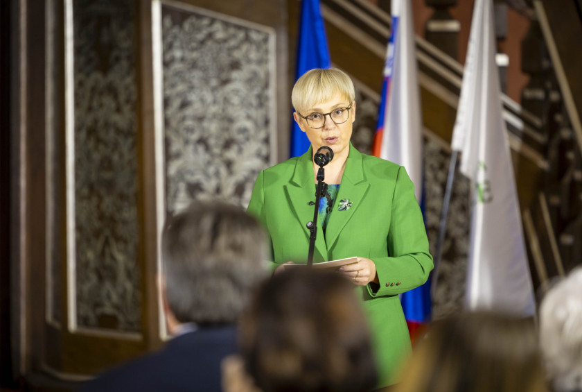 Predsednica republike med govorom. 