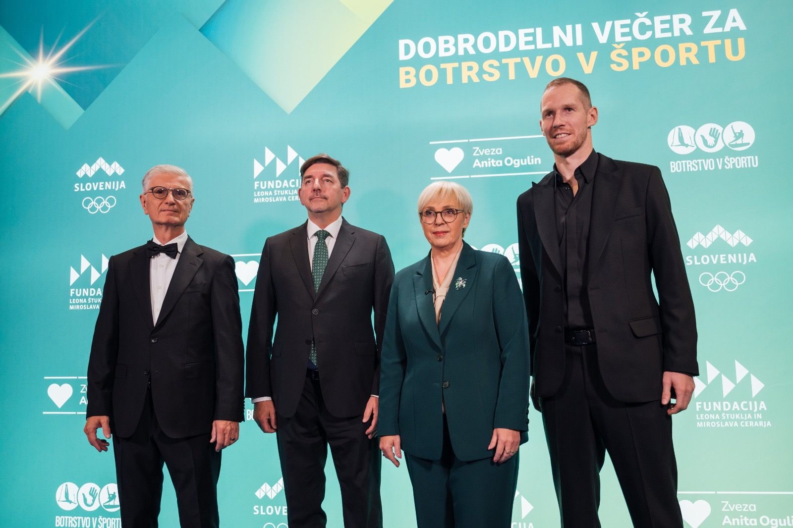 Predsednica, njen soprog, Tine Urnaut in Franjo Bobinac.