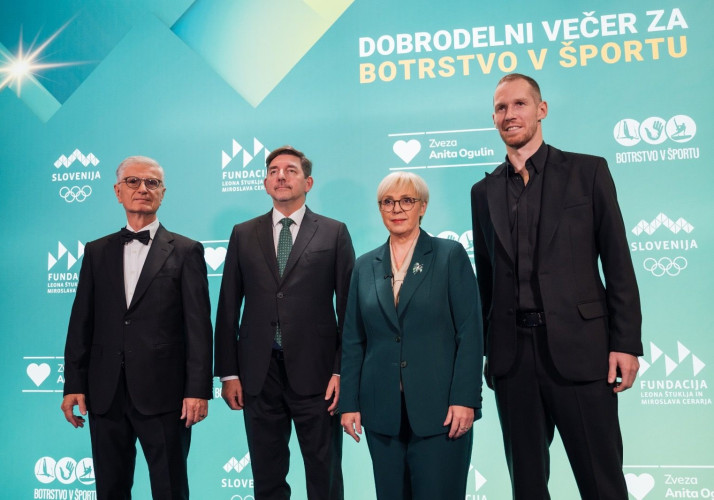 Predsednica, njen soprog, Tine Urnaut in Franjo Bobinac.